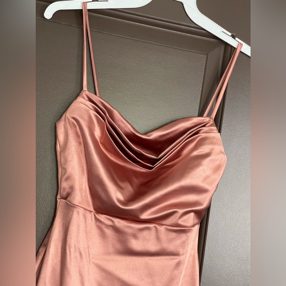 WINDSOR ROSE GOLD PROM DRESS - Picture 9 of 13